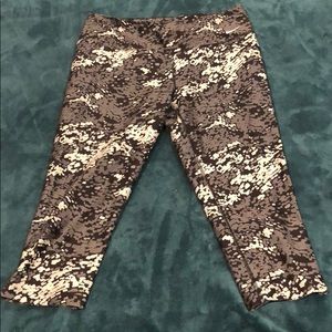 Nike women’s large Capri